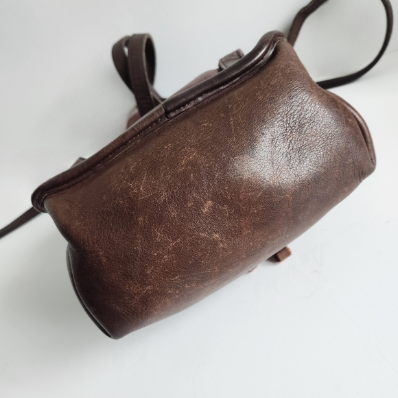 Coach Vintage 1995 Daypack, Style 9960, Brown With Brass Hardware & Turnlock - Picture 14 of 16